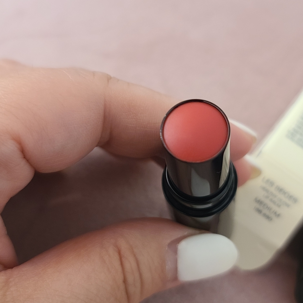 LES BEIGES Chanel Lip Balm - Picture 5 of 9